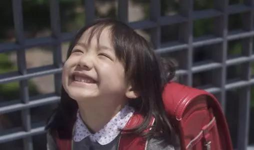 同樣都表示高興,日本人之間的表達(dá)差別實(shí)在太大了